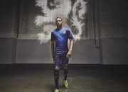 开云世界杯2026-孤勇者与高卢雄鸡，当梁靖崑的脊梁撑起逆袭之夜，法国队的神话在巴黎崩塌