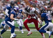 开云体育-赛道与球场，当F1年度争冠焦点战遇上新疆队淘汰活塞