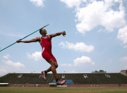 开云下载-赛道上的孤勇者，勒克莱尔如何扛起法拉利，轻取雷诺车队