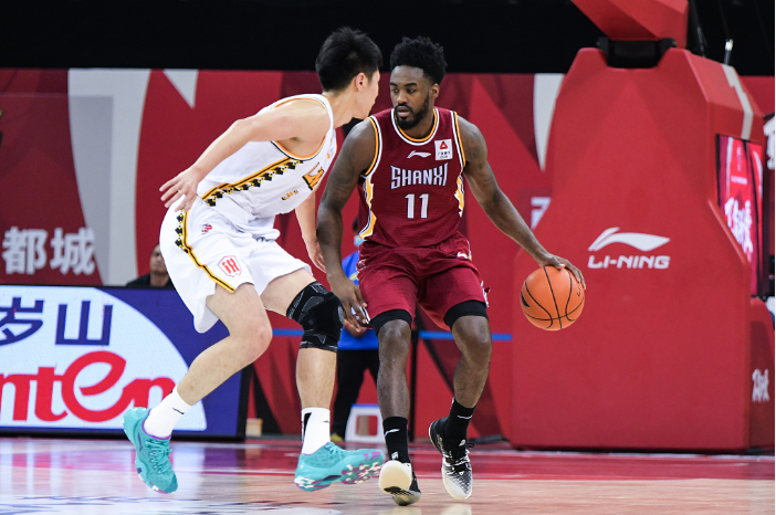 火箭力克北京队，孙铭徽带队取胜