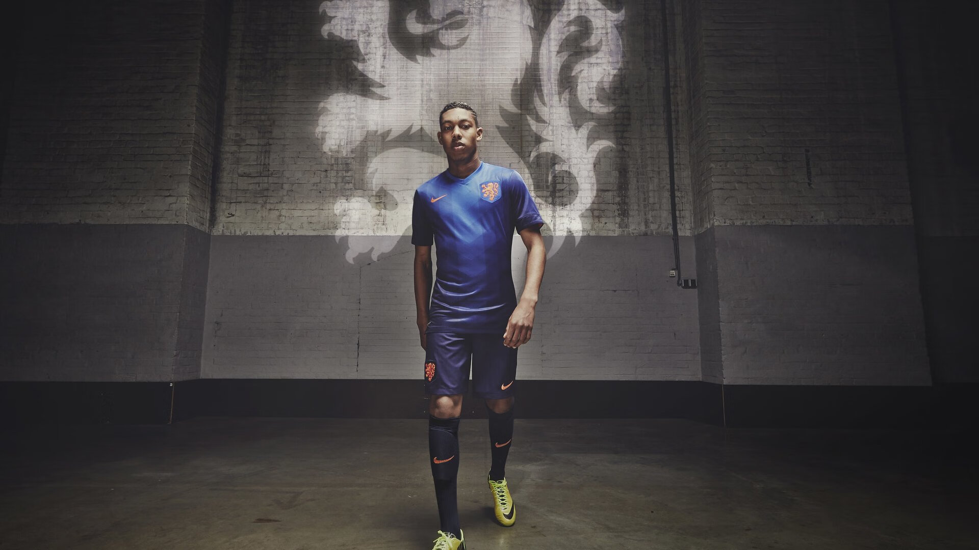 雷恩对阵阿尔及利亚，罗德里冠军级表现如何定义现代中场新维度